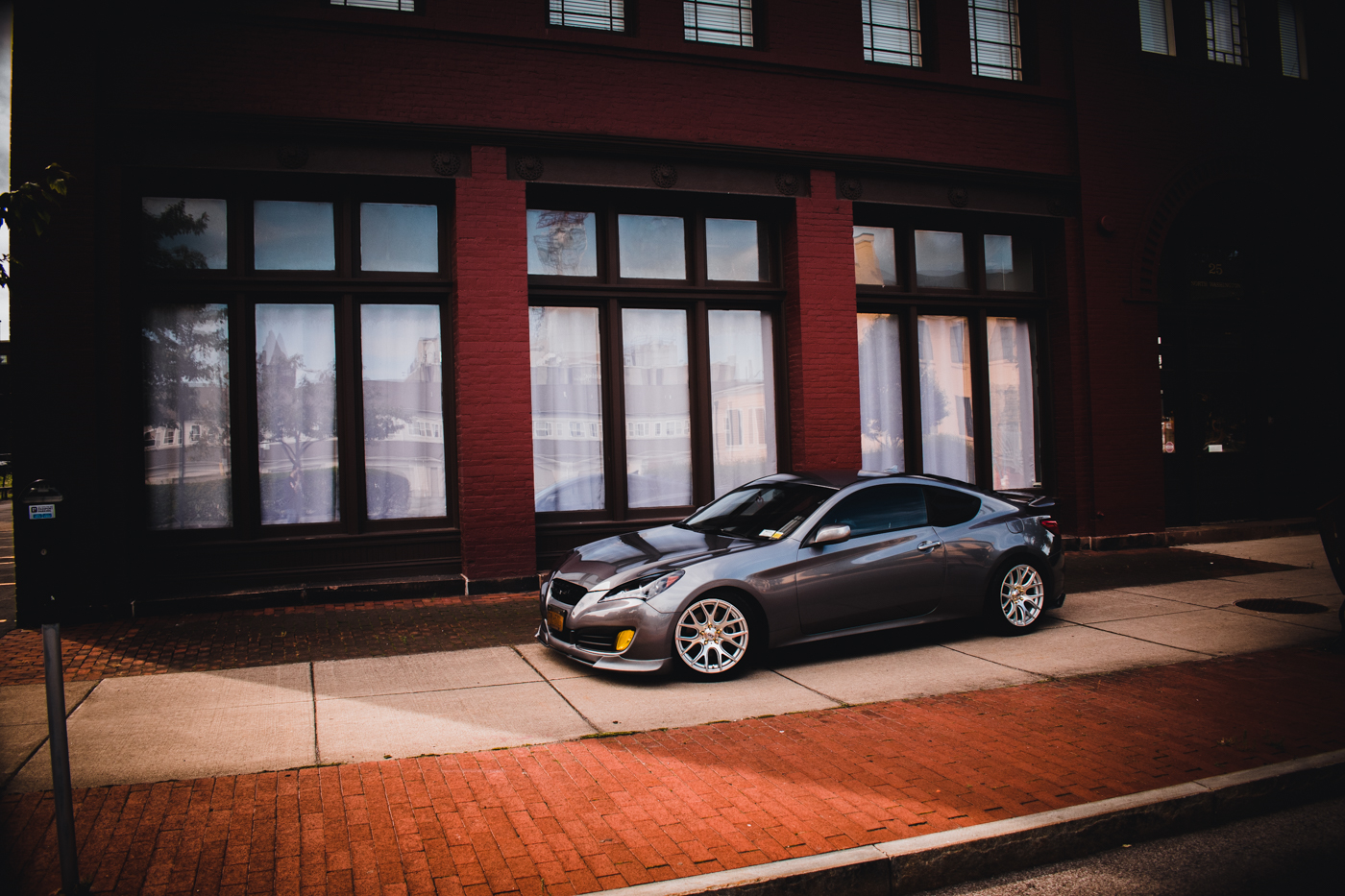 Showoff of the Week — 2010 HYUNDAI Genesis Coupe
